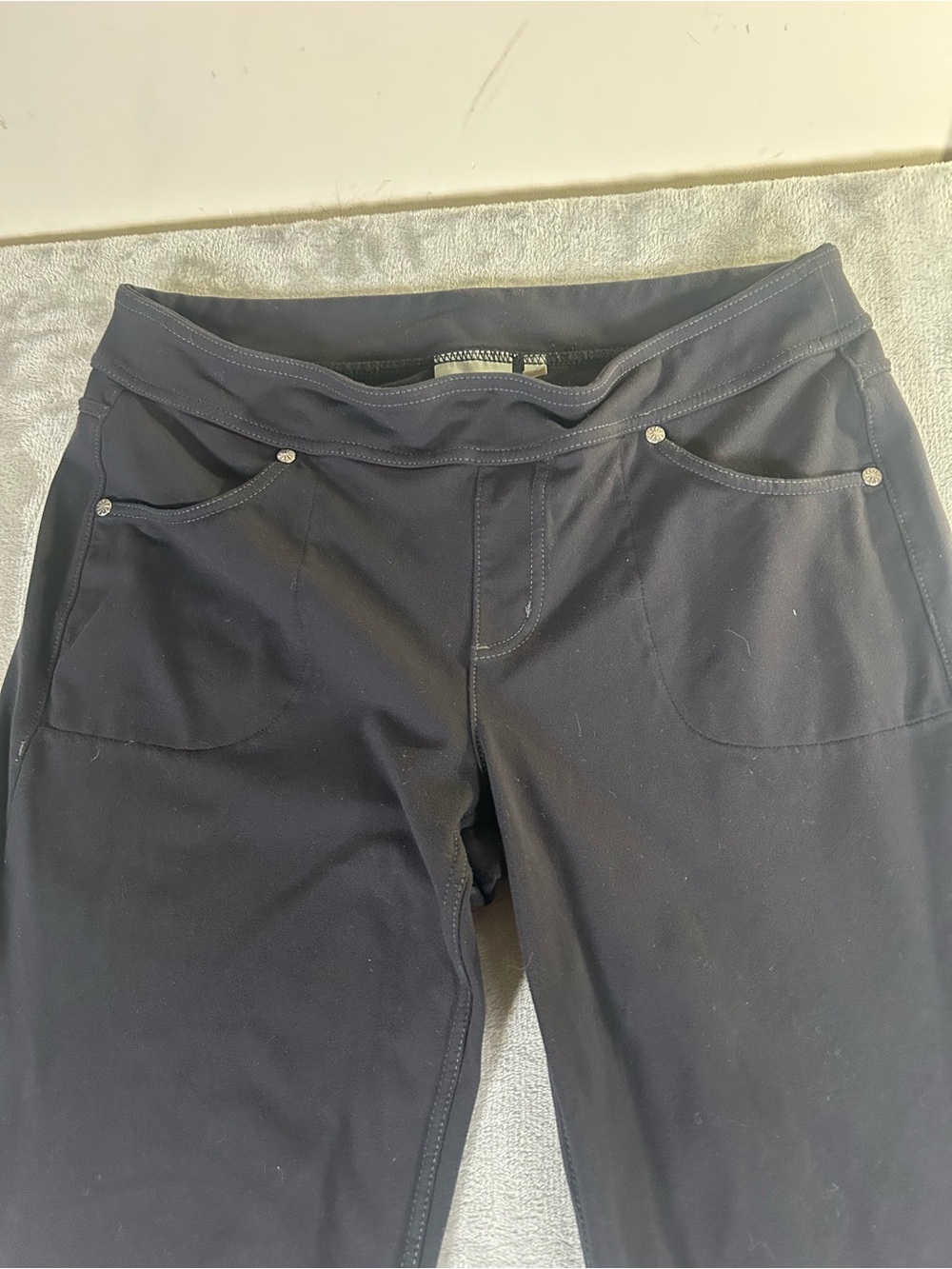 Athleta Black low rise straight leg flared Active Pants - Picture 8 of 12